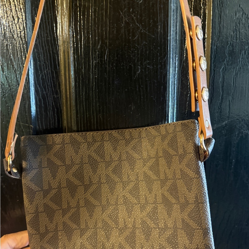 Michael Kors Brown Mini Belt Bag with Gold Chain - Picture 3 of 4